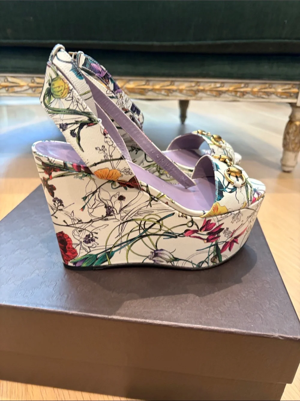 Gucci White Floral Platform Wedge Sandals with Gold Horsebit